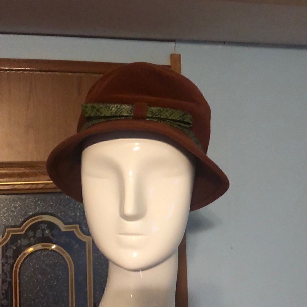 Vintage Peachbloom Velour Hat